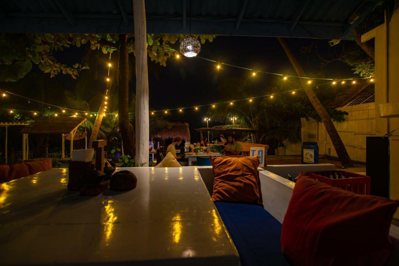 Water Edge Hotel&Restaurant Arugam Bay Exterior foto
